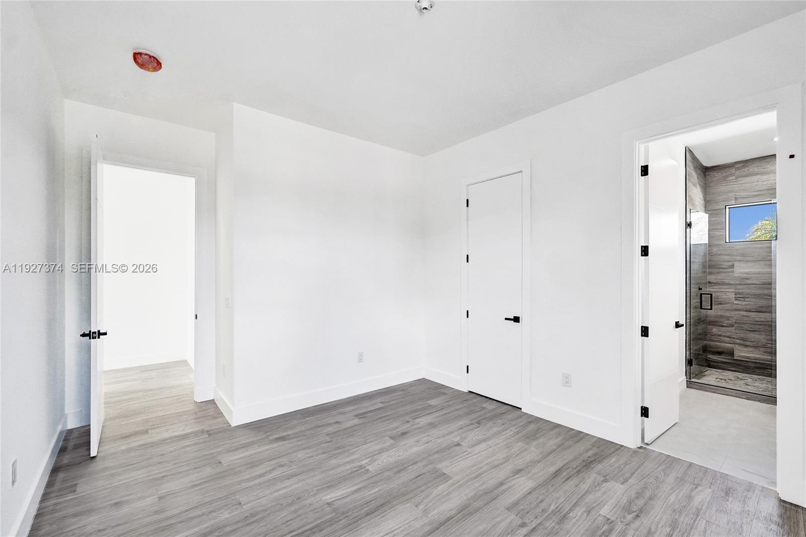 Casuarinas - Residential