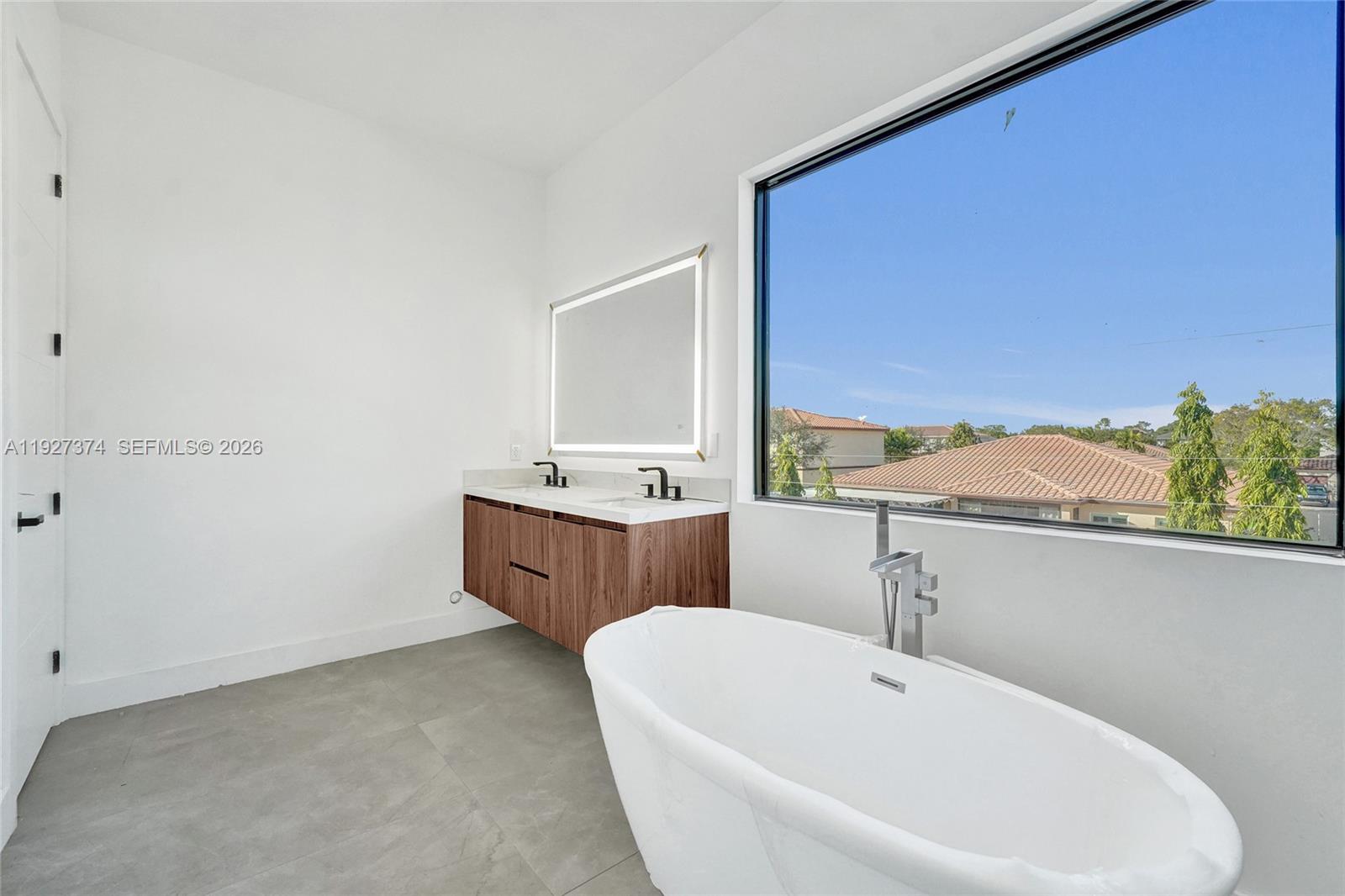 Casuarinas - Residential