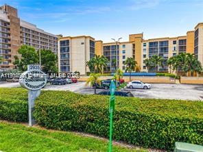 BAYSWATER COURT CONDO - Residential Lease