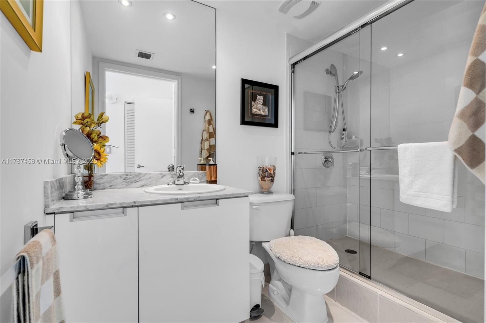 THE BRIDGEWATER CONDO - Residential
