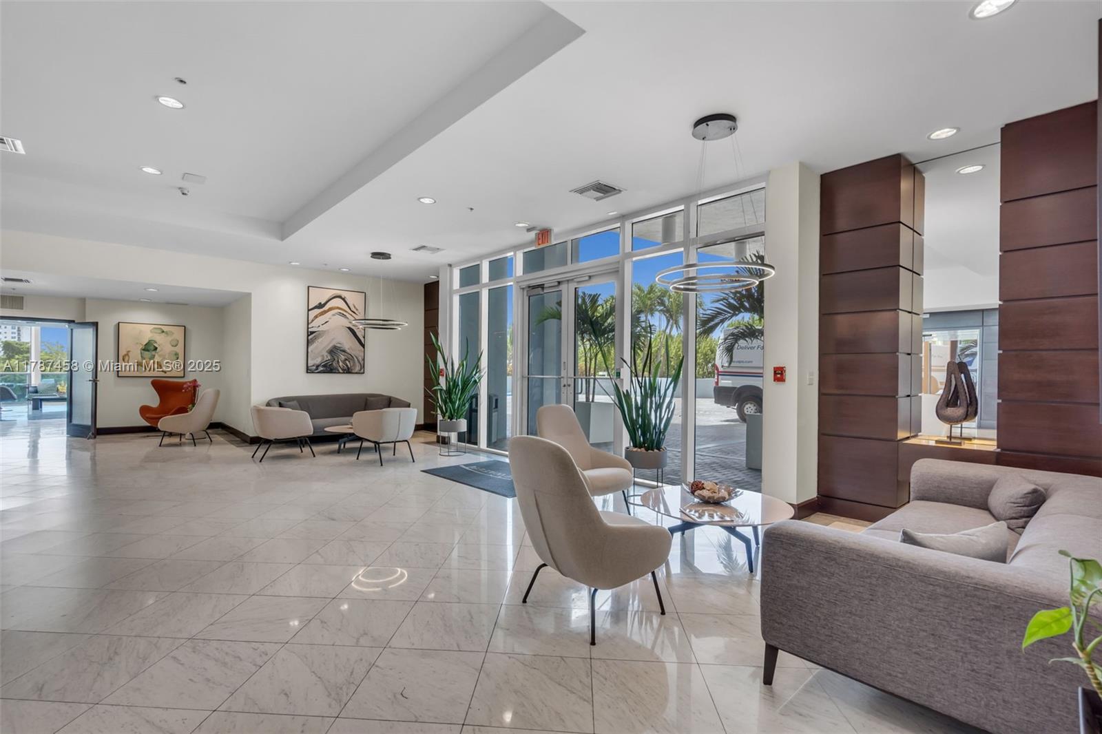 THE BRIDGEWATER CONDO - Residential