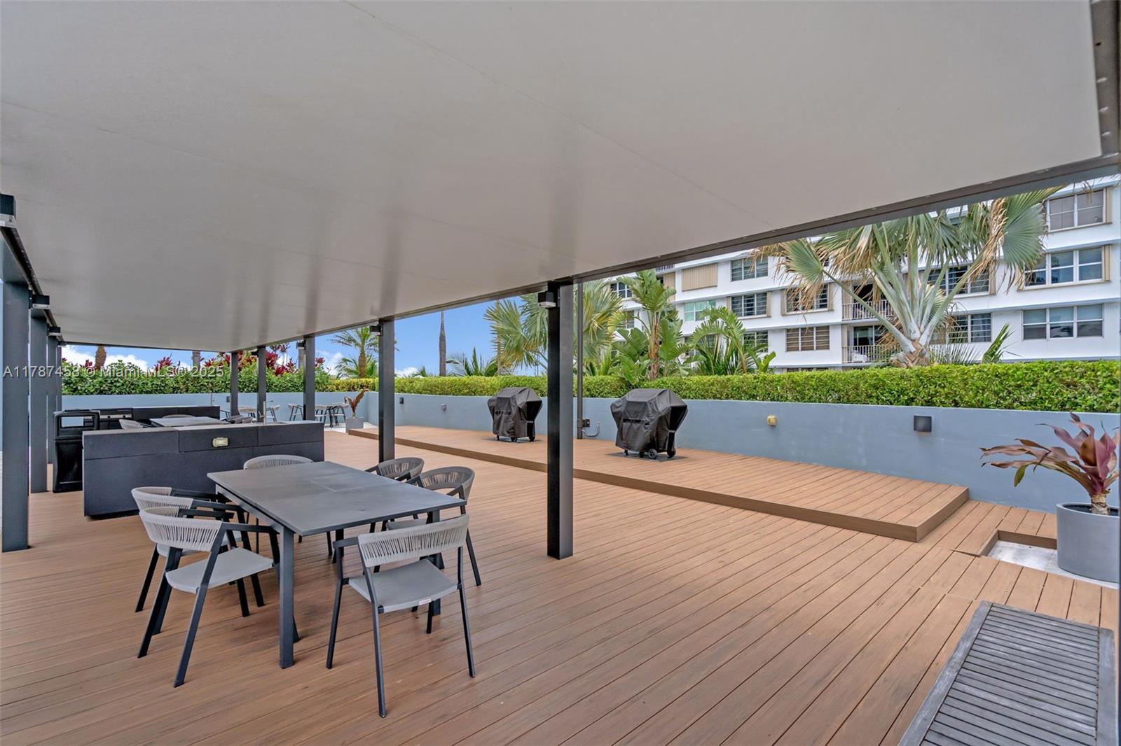 THE BRIDGEWATER CONDO - Residential