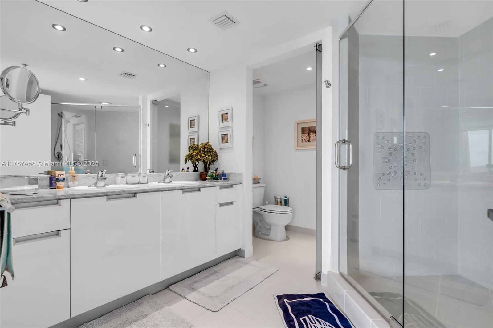 THE BRIDGEWATER CONDO - Residential