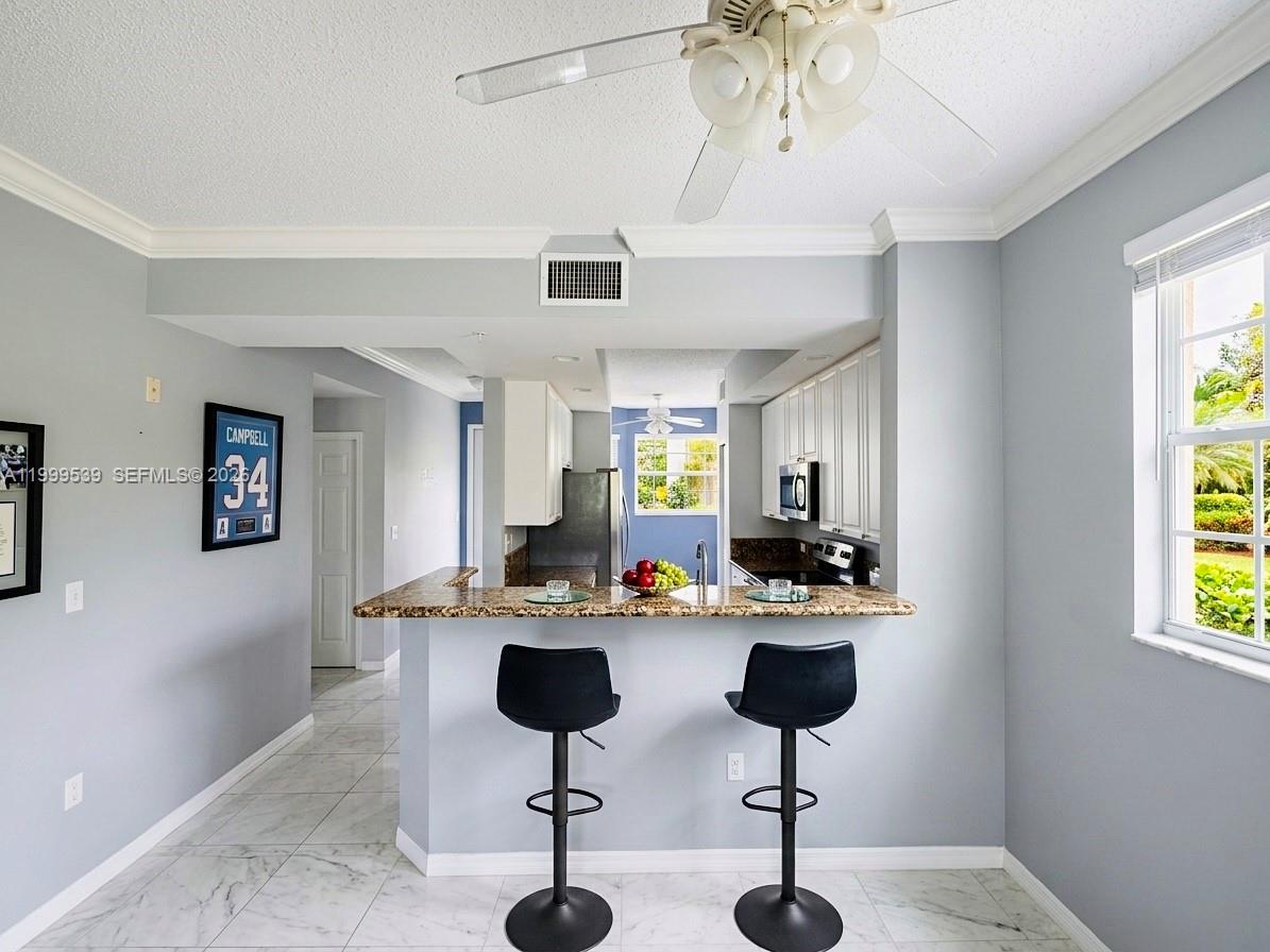 26 Royal Palm Way 201