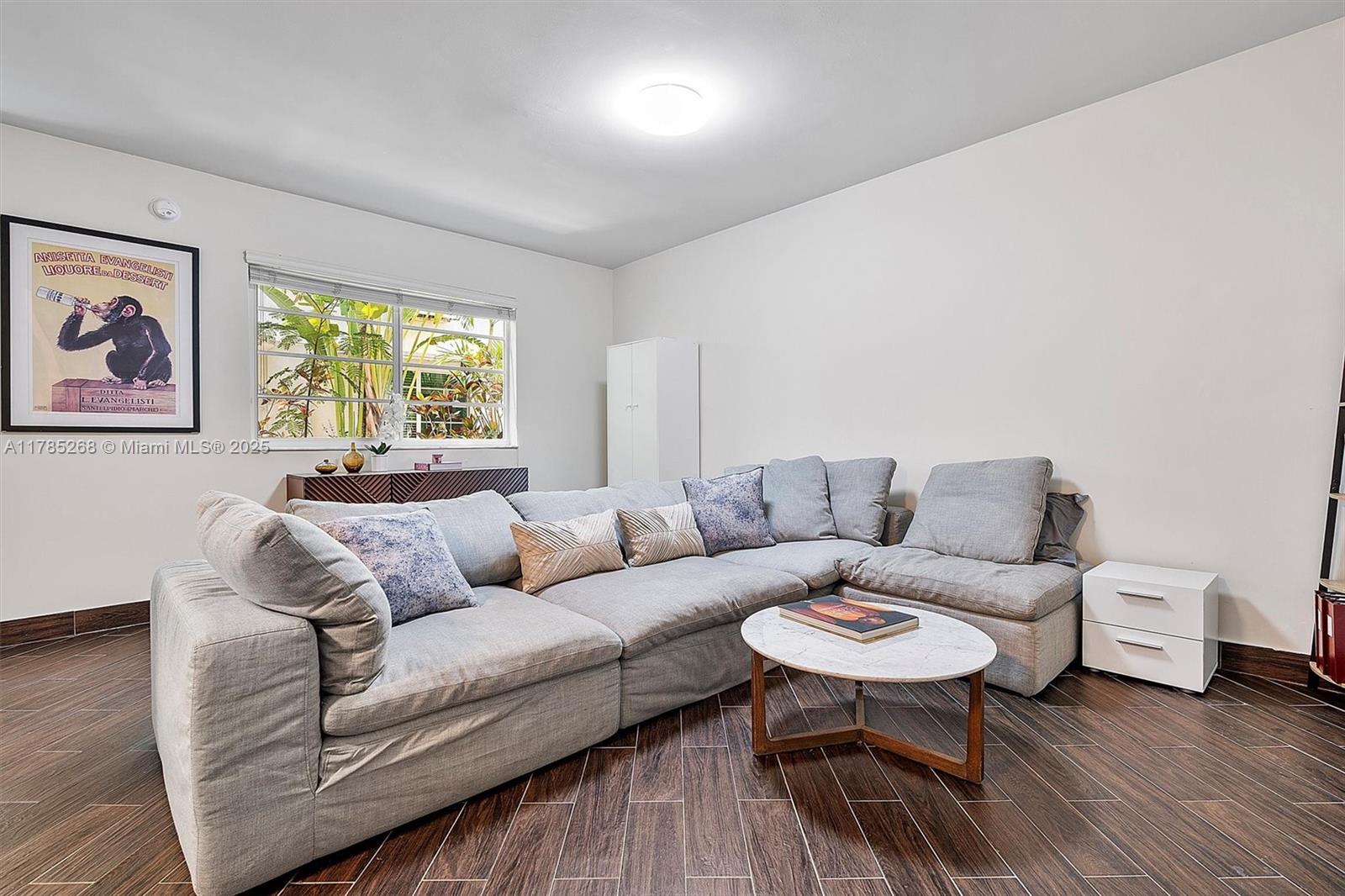 359 Meridian Ave A105