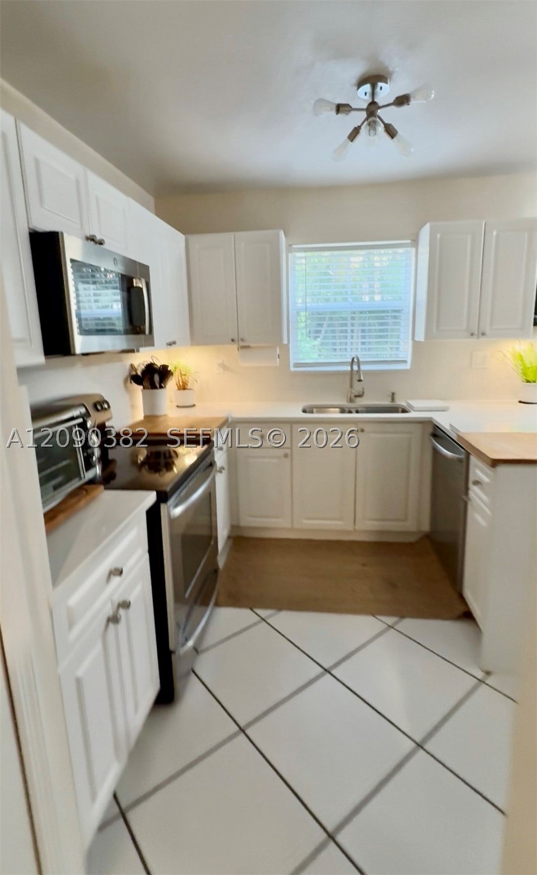 195 Sable Palm Way