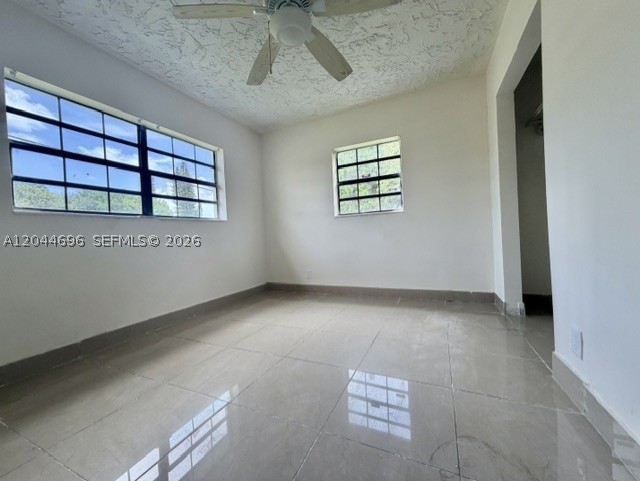 2115 SW 50th Ave