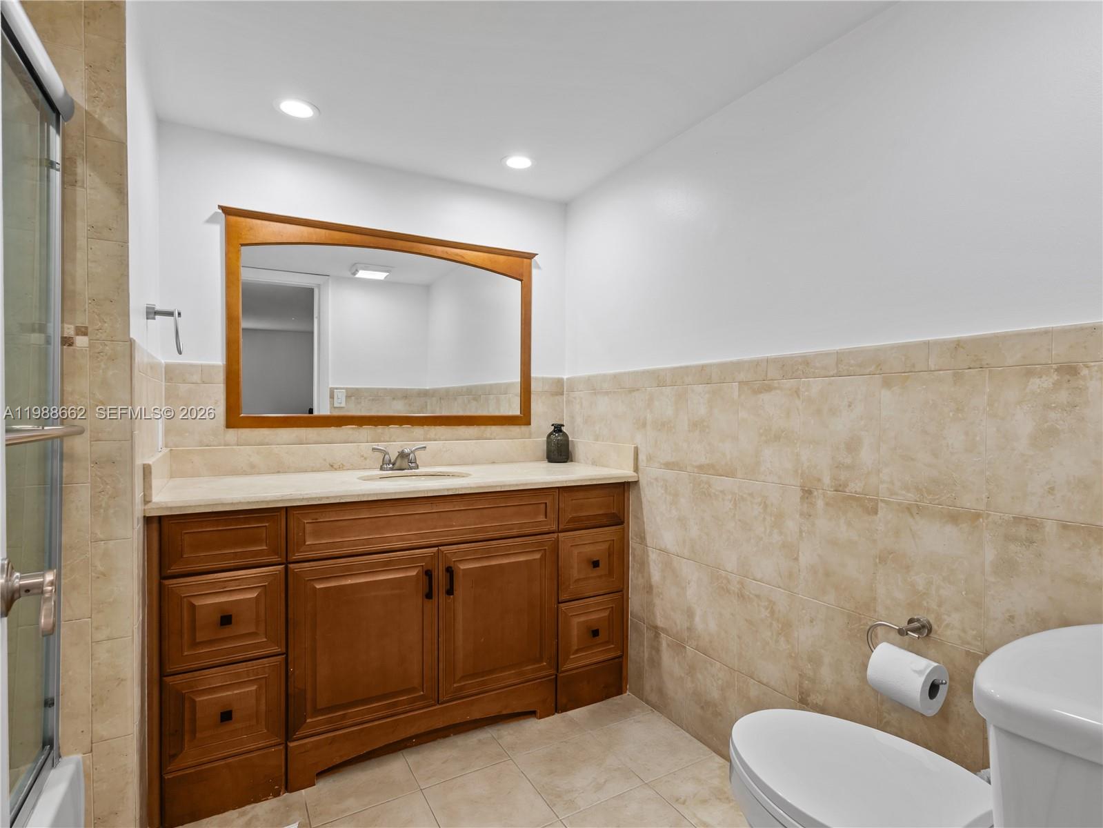 THE GREENS AT DORAL CONDO - Residential Lease