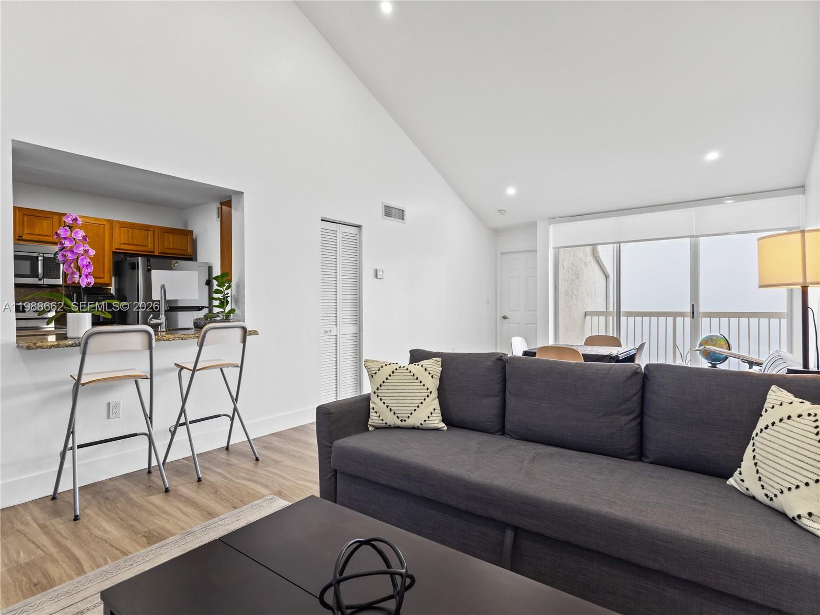 THE GREENS AT DORAL CONDO - Residential Lease