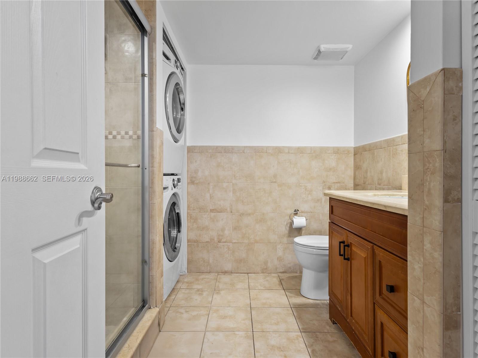 THE GREENS AT DORAL CONDO - Residential Lease