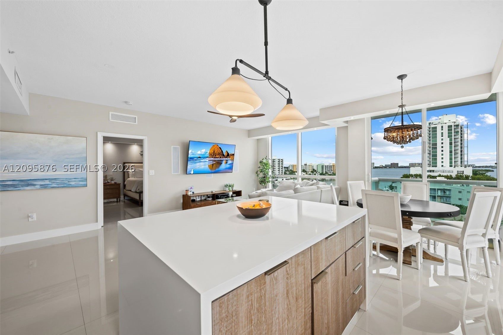 7910 Harbor Island 706B