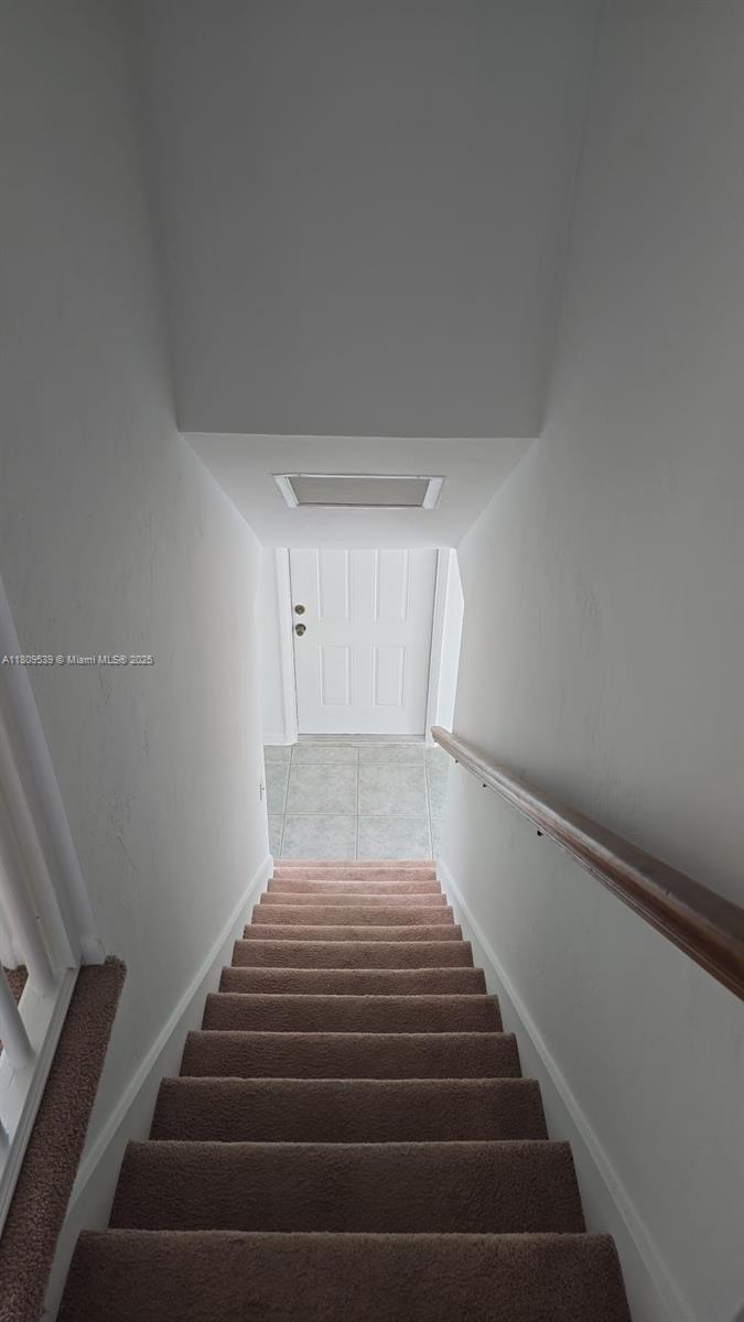 QUAIL HOLLOW CONDO - Residential Lease
