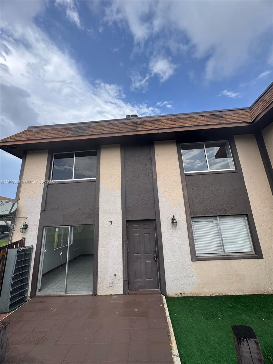 QUAIL HOLLOW CONDO - Residential Lease