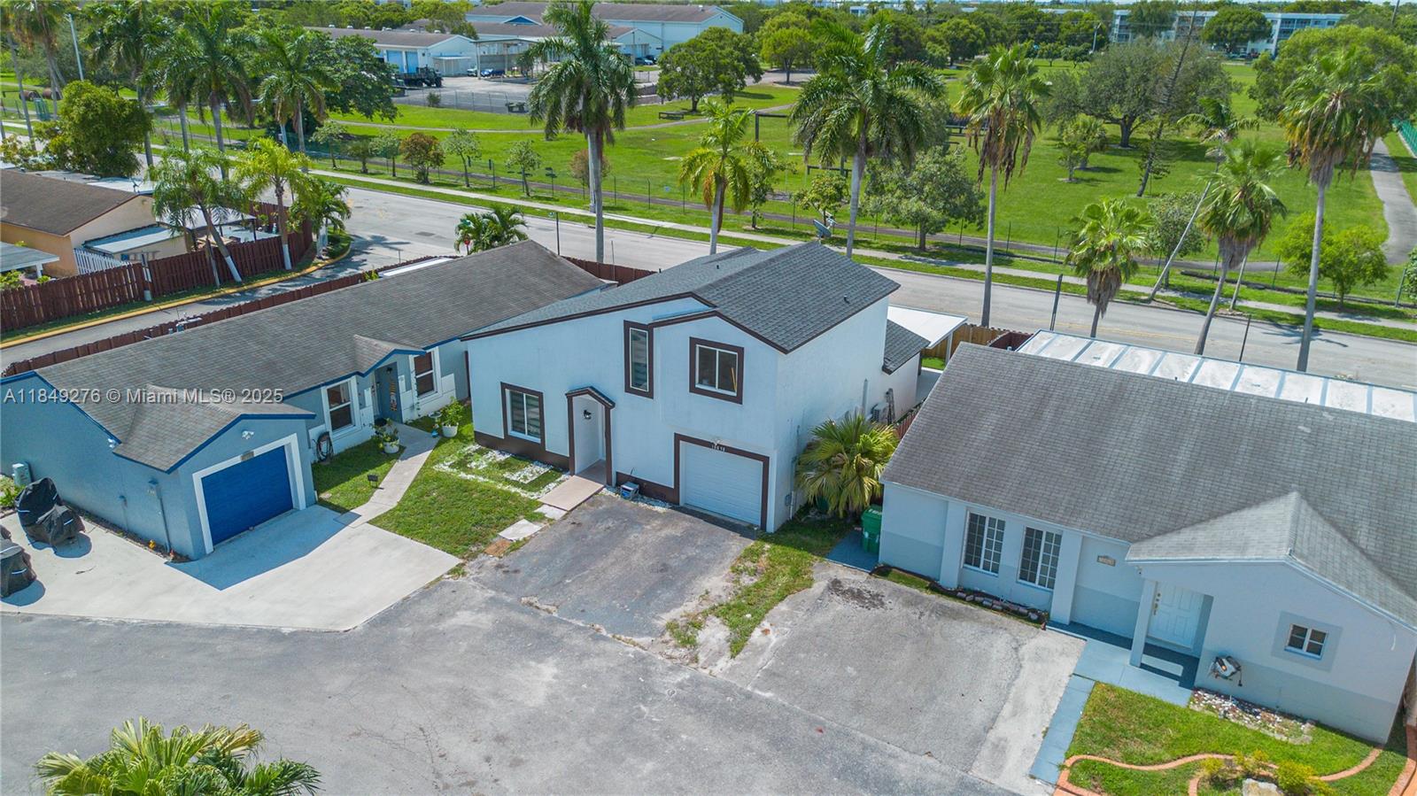 18858 NW 63rd Ct Cir, Hialeah, FL, 33015/$599,000 3 18858 NW 63rd Ct Cir
