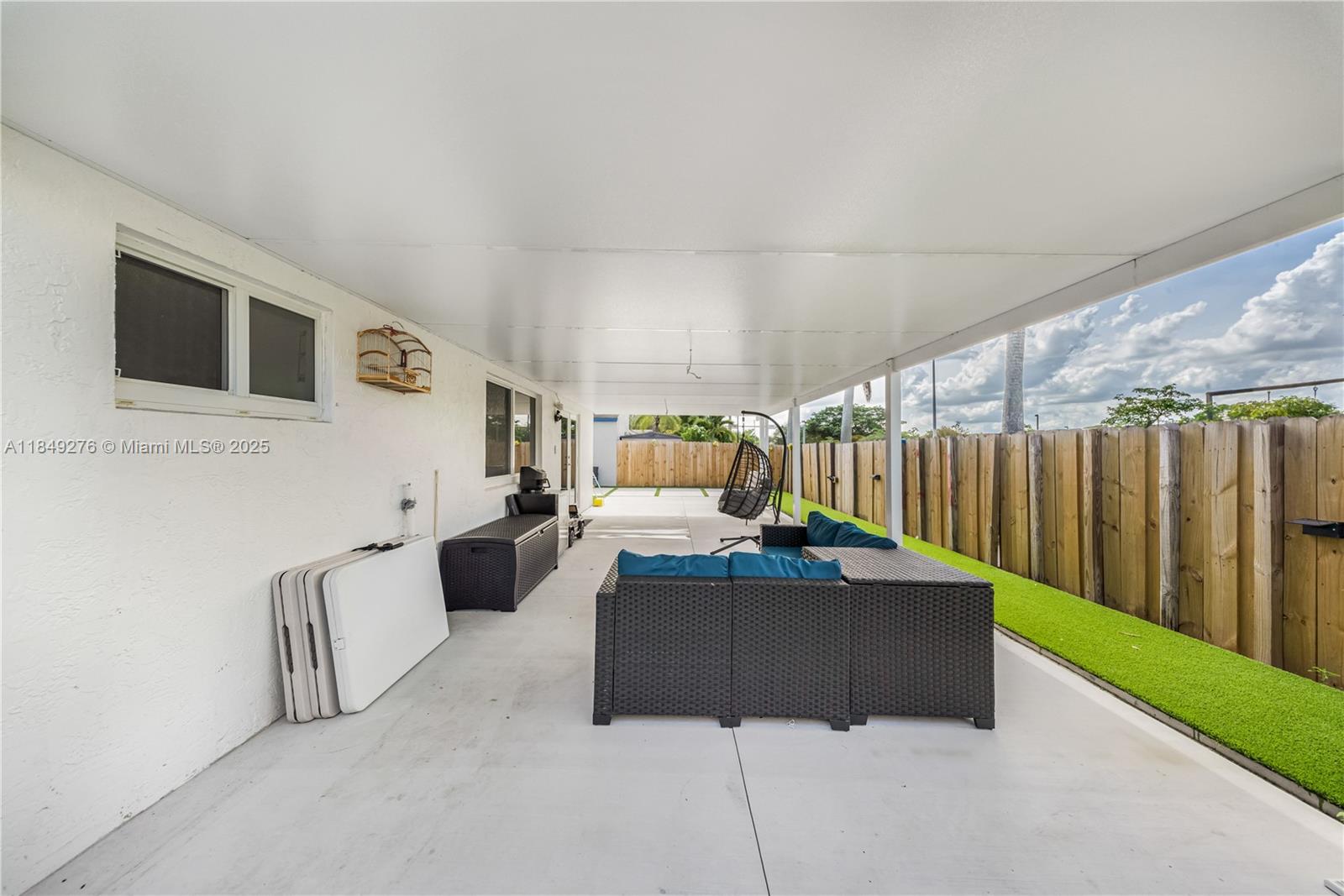 COUNTRY LAKE HOMES 1ST AD - Residential