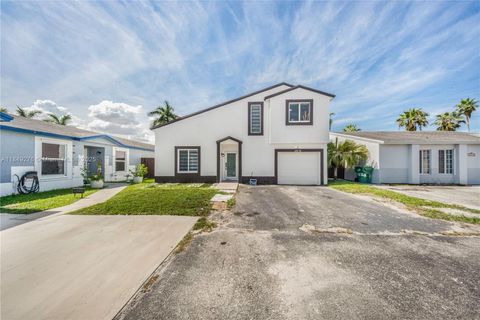 18858 NW 63rd Ct Cir Hialeah FL 33015