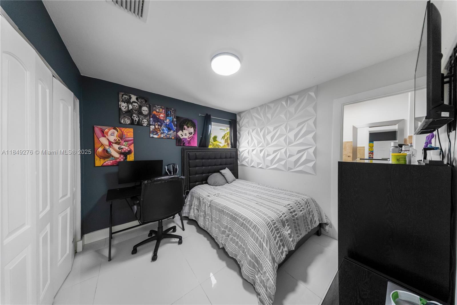 COUNTRY LAKE HOMES 1ST AD - Residential