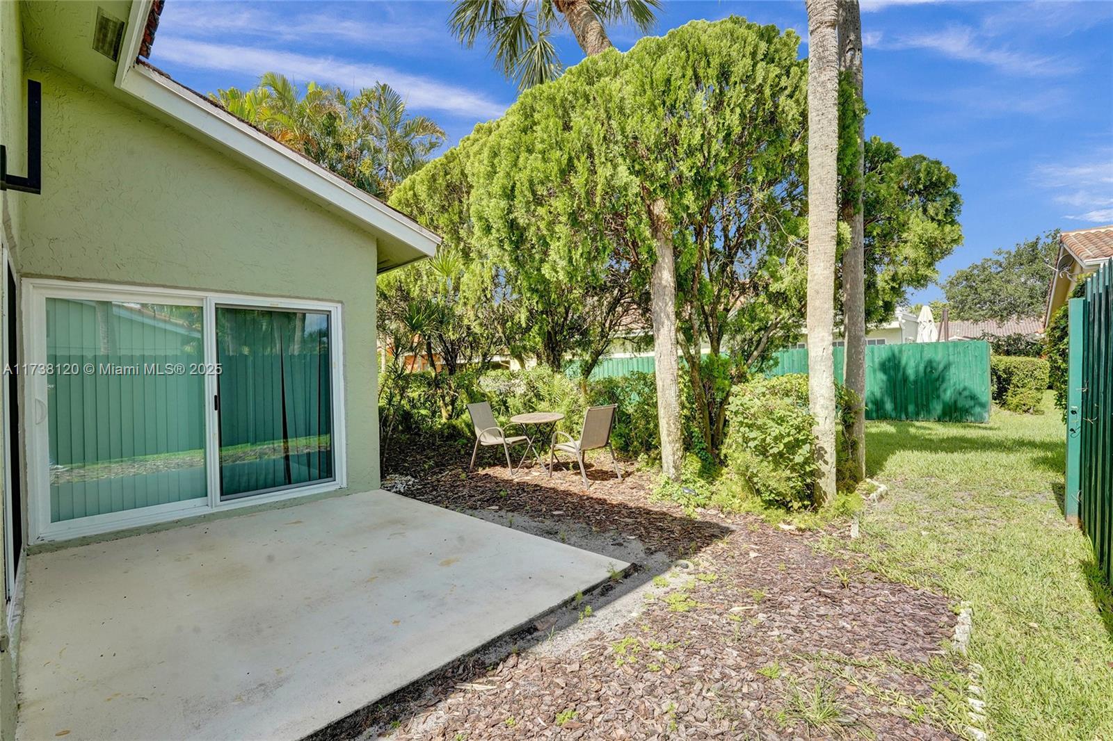ESTADA OF LOS PASEOS - Residential