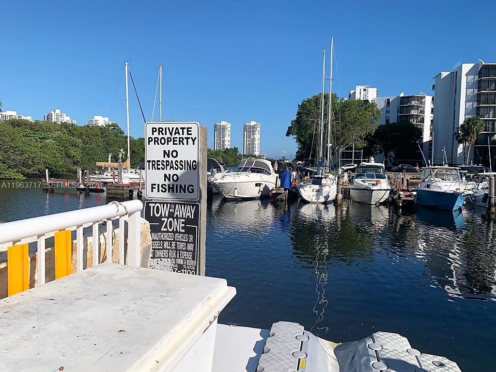 3375 N Country Club Dr, Slip 2