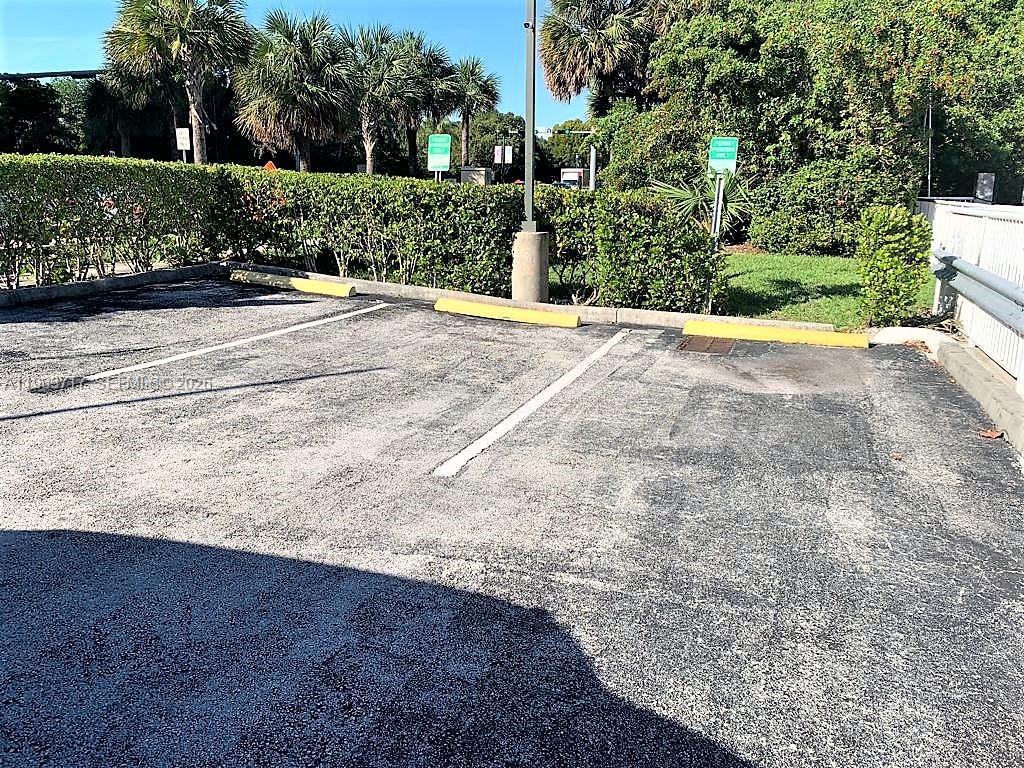 AVENTURA MARINA NO I COND - Land