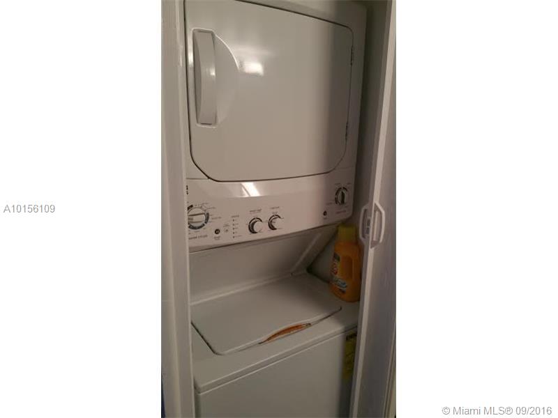 TOWERS OF QUAYSIDE CONDO - Residential Lease