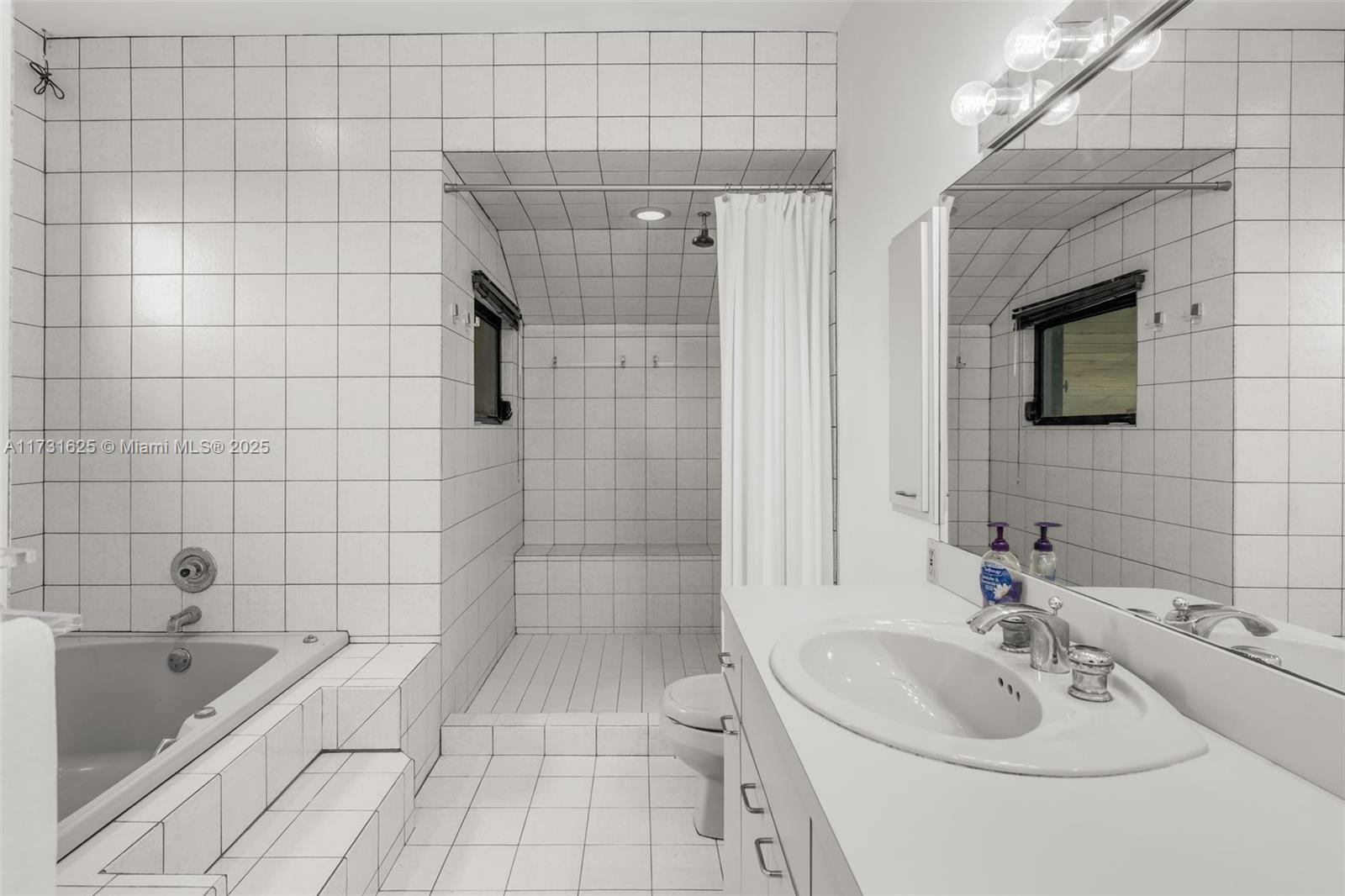 BUSINESS PLUS TURN-KEY - Land