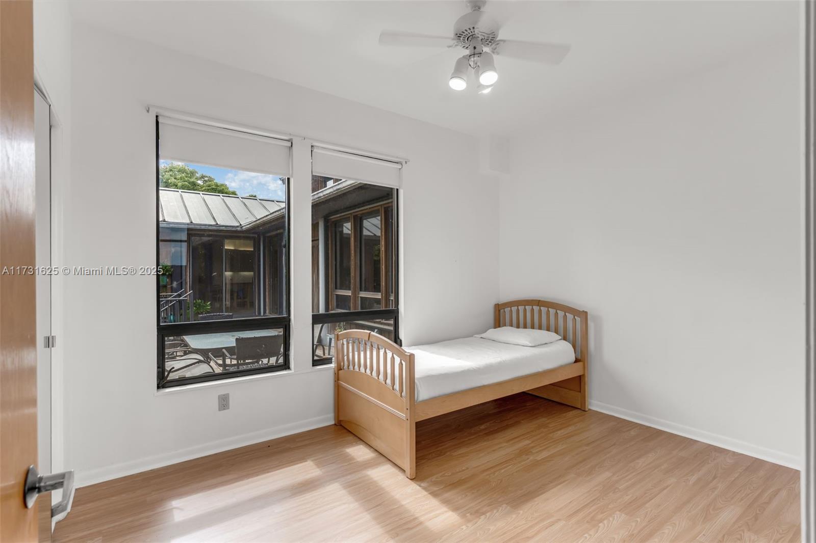 BUSINESS PLUS TURN-KEY - Land