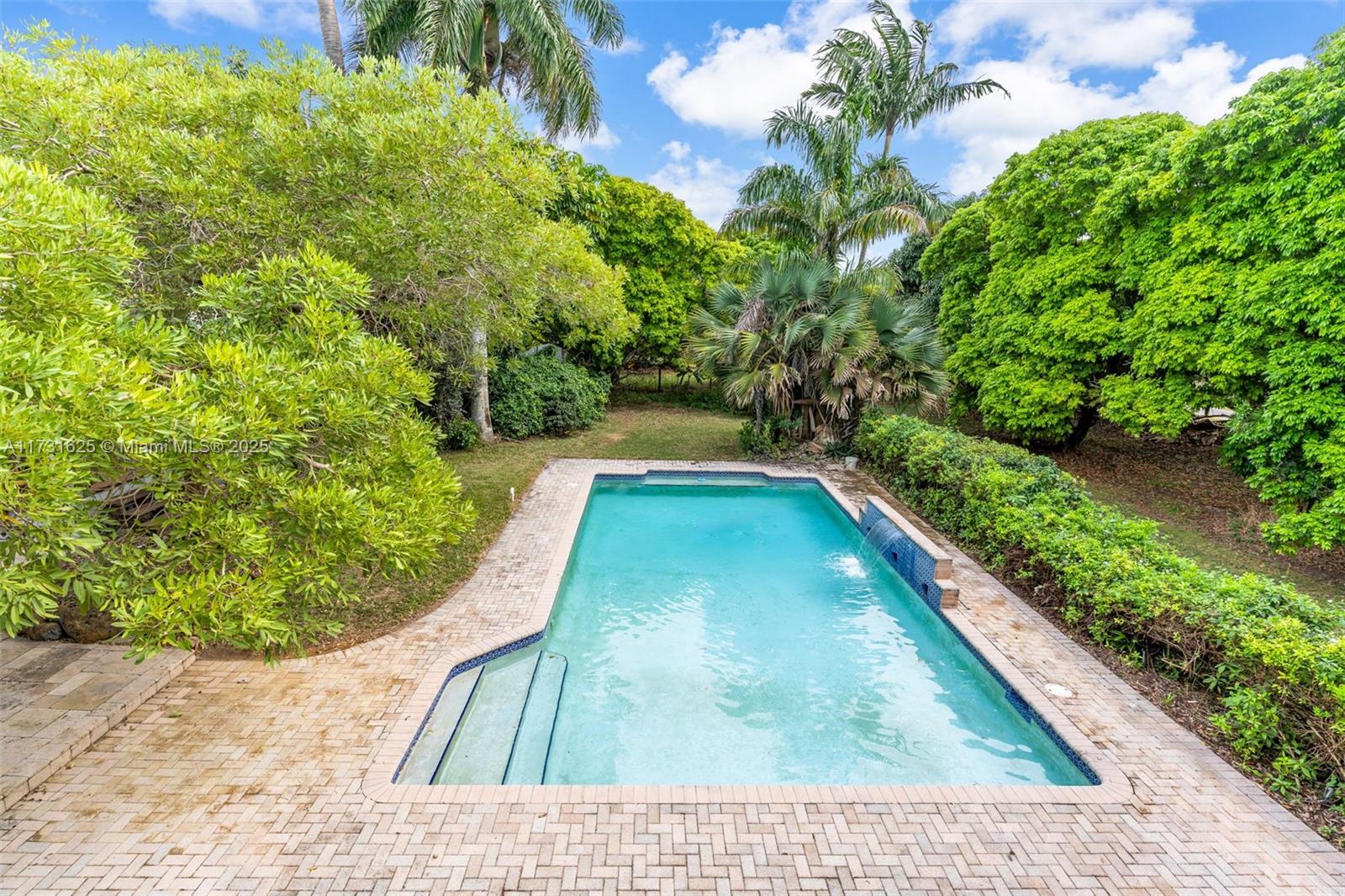 BUSINESS PLUS TURN-KEY - Land