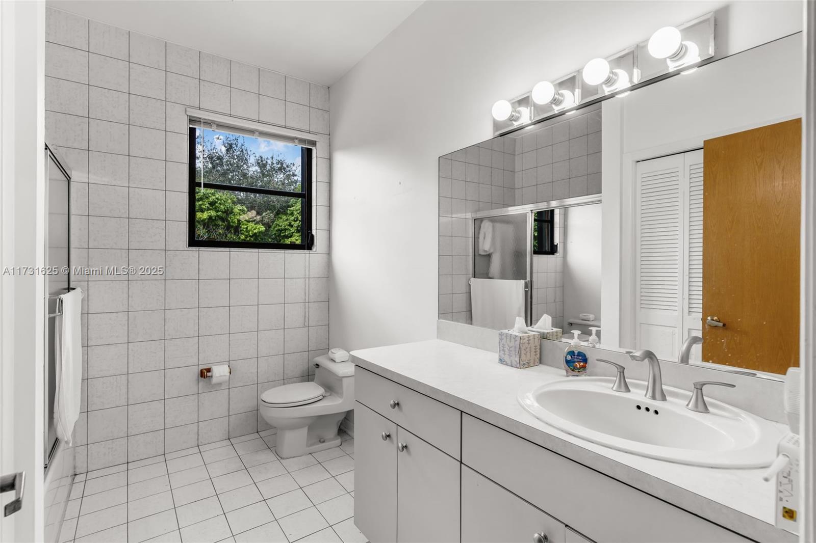 BUSINESS PLUS TURN-KEY - Land