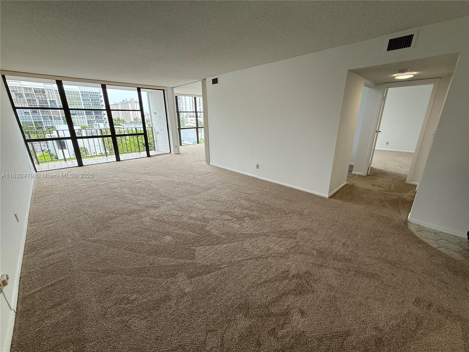 800 Parkview Dr 519