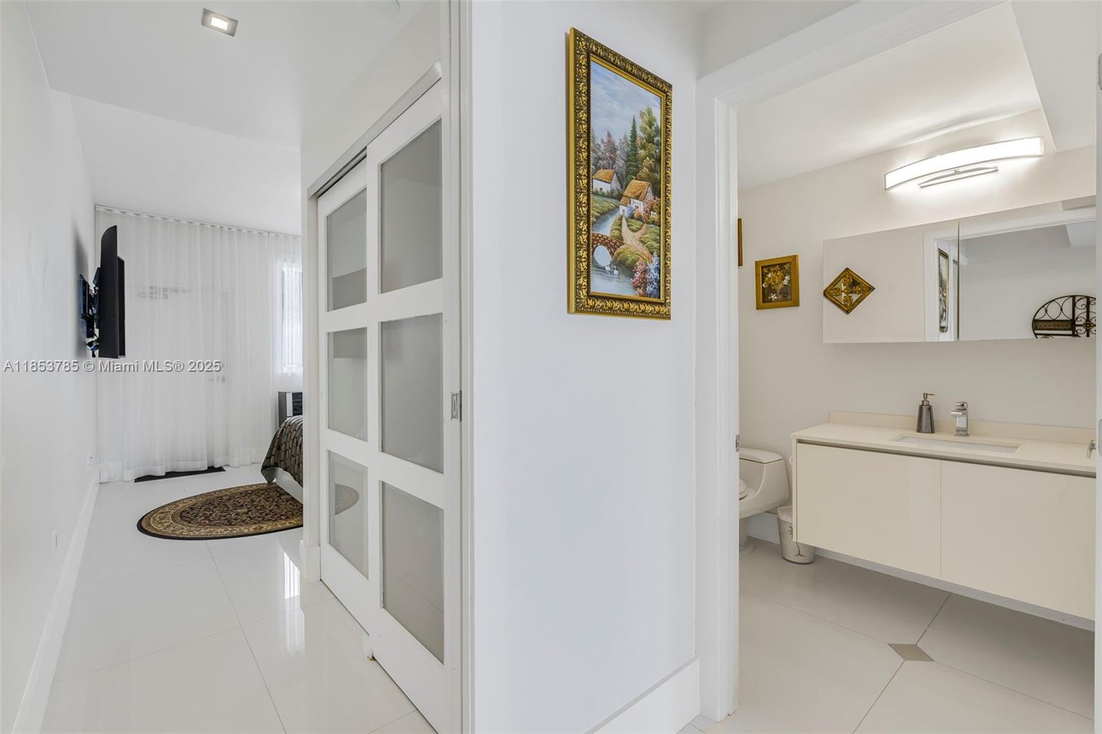 BAY HOUSE MIAMI CONDO - Residential