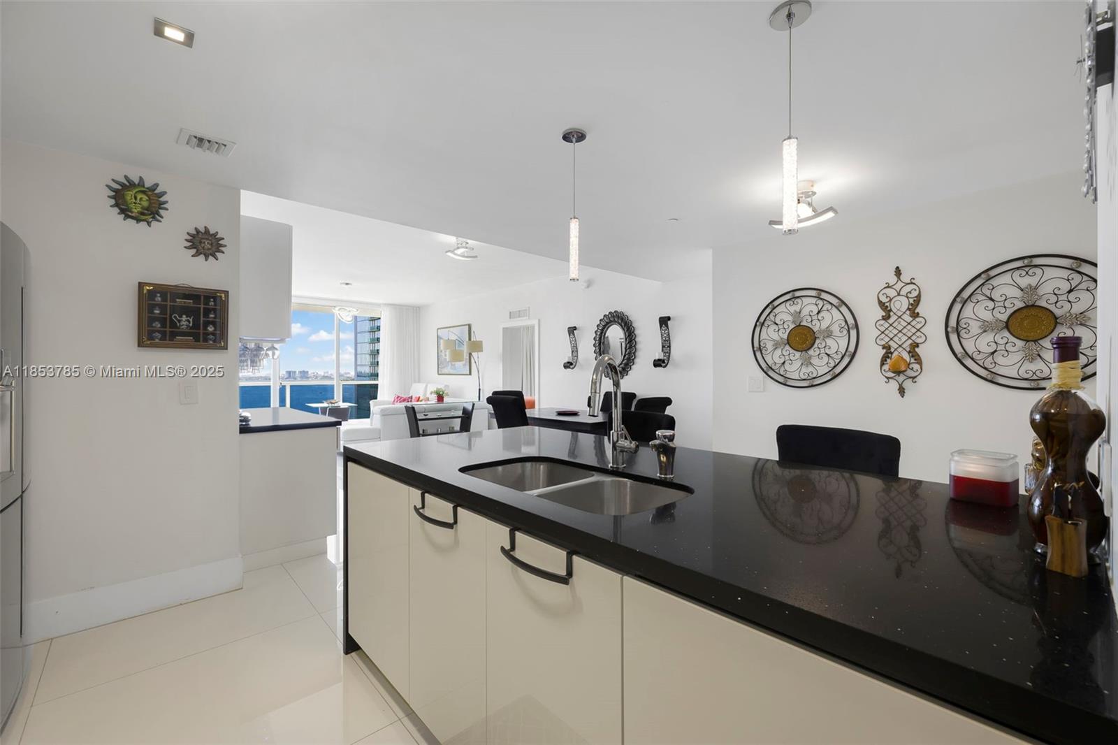 BAY HOUSE MIAMI CONDO - Residential