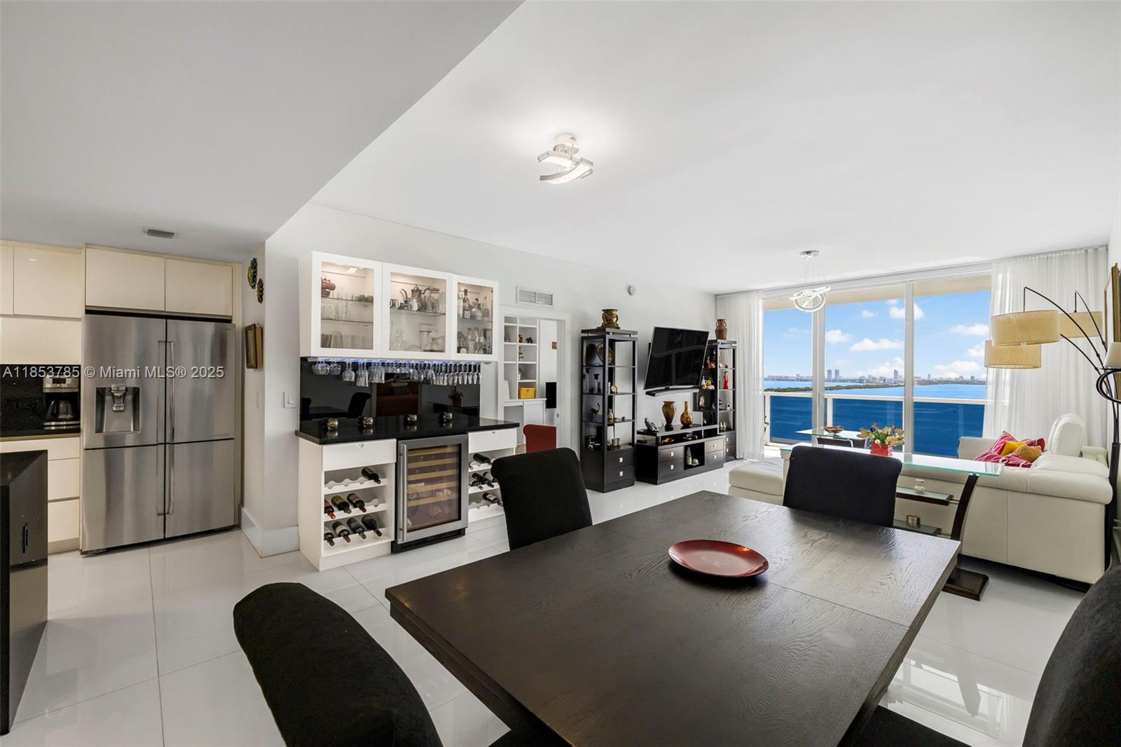 BAY HOUSE MIAMI CONDO - Residential