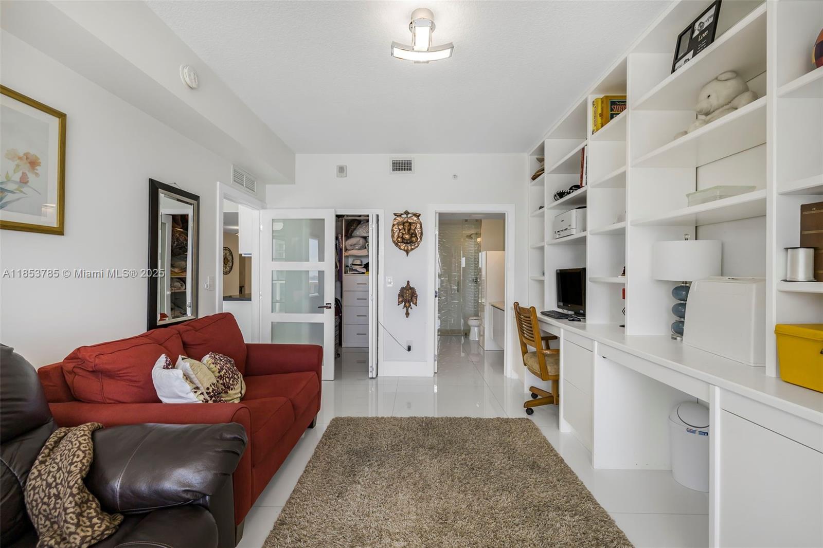 BAY HOUSE MIAMI CONDO - Residential