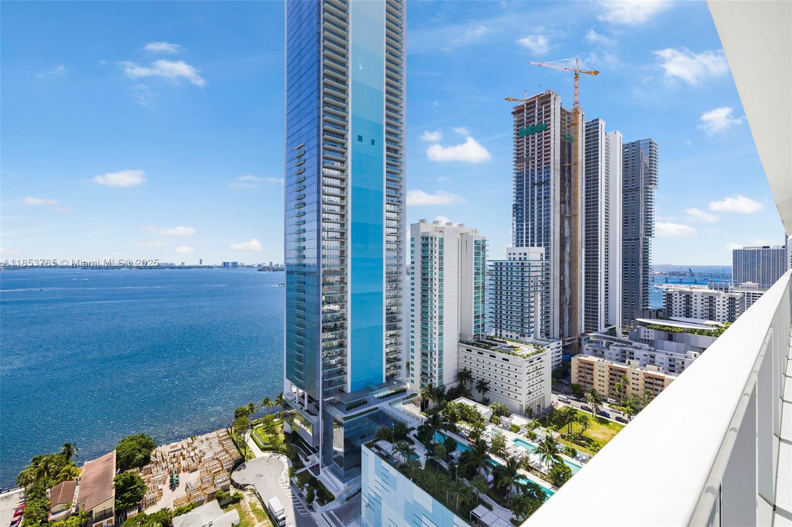 BAY HOUSE MIAMI CONDO - Residential