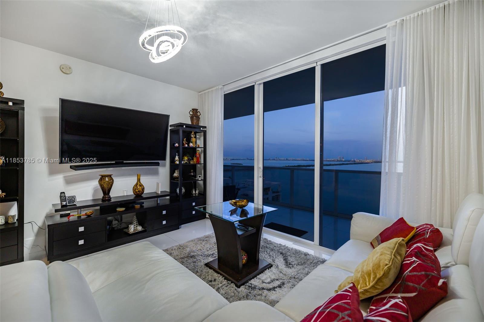 BAY HOUSE MIAMI CONDO - Residential