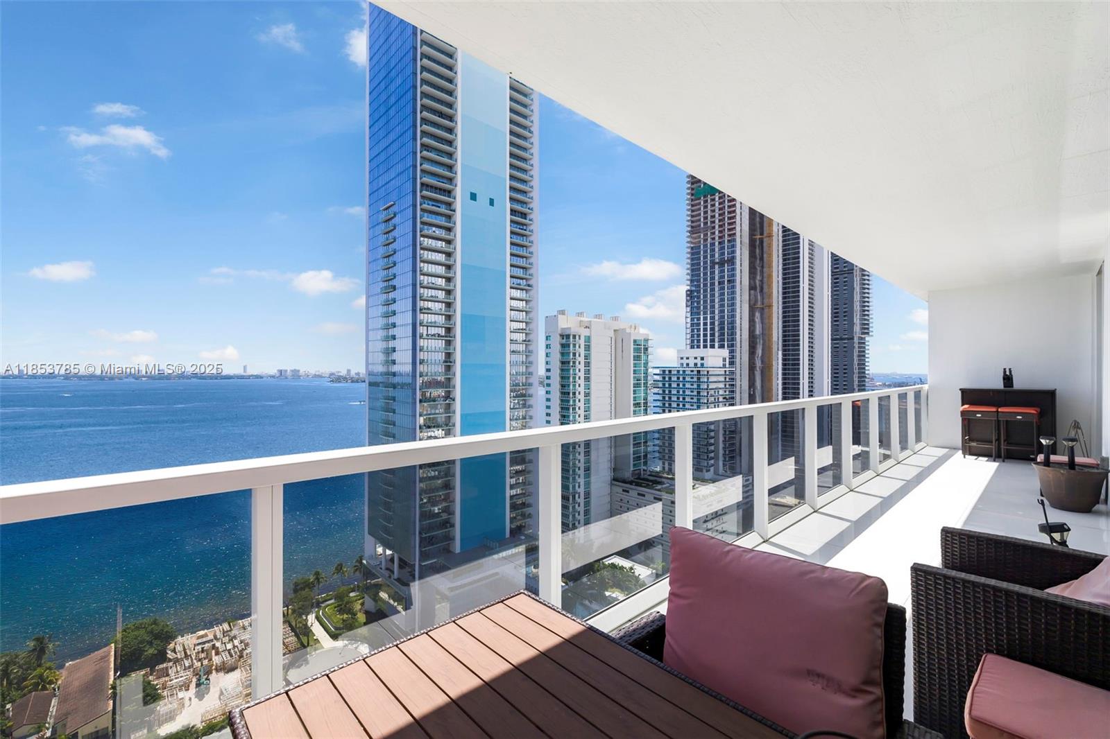 BAY HOUSE MIAMI CONDO - Residential