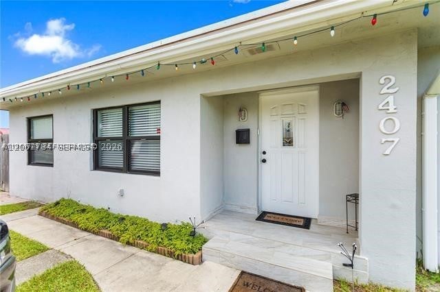 2407 Dewey St