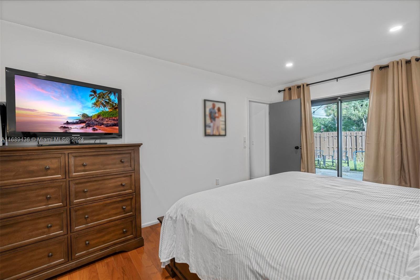 EVERGLADES SUGAR & LAND C - Residential