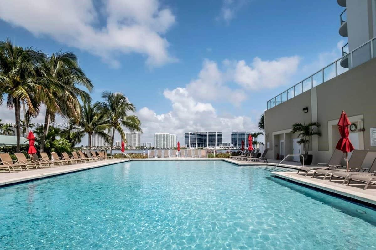 MARINA BAY CLUB CONDO HOT - Residential Lease