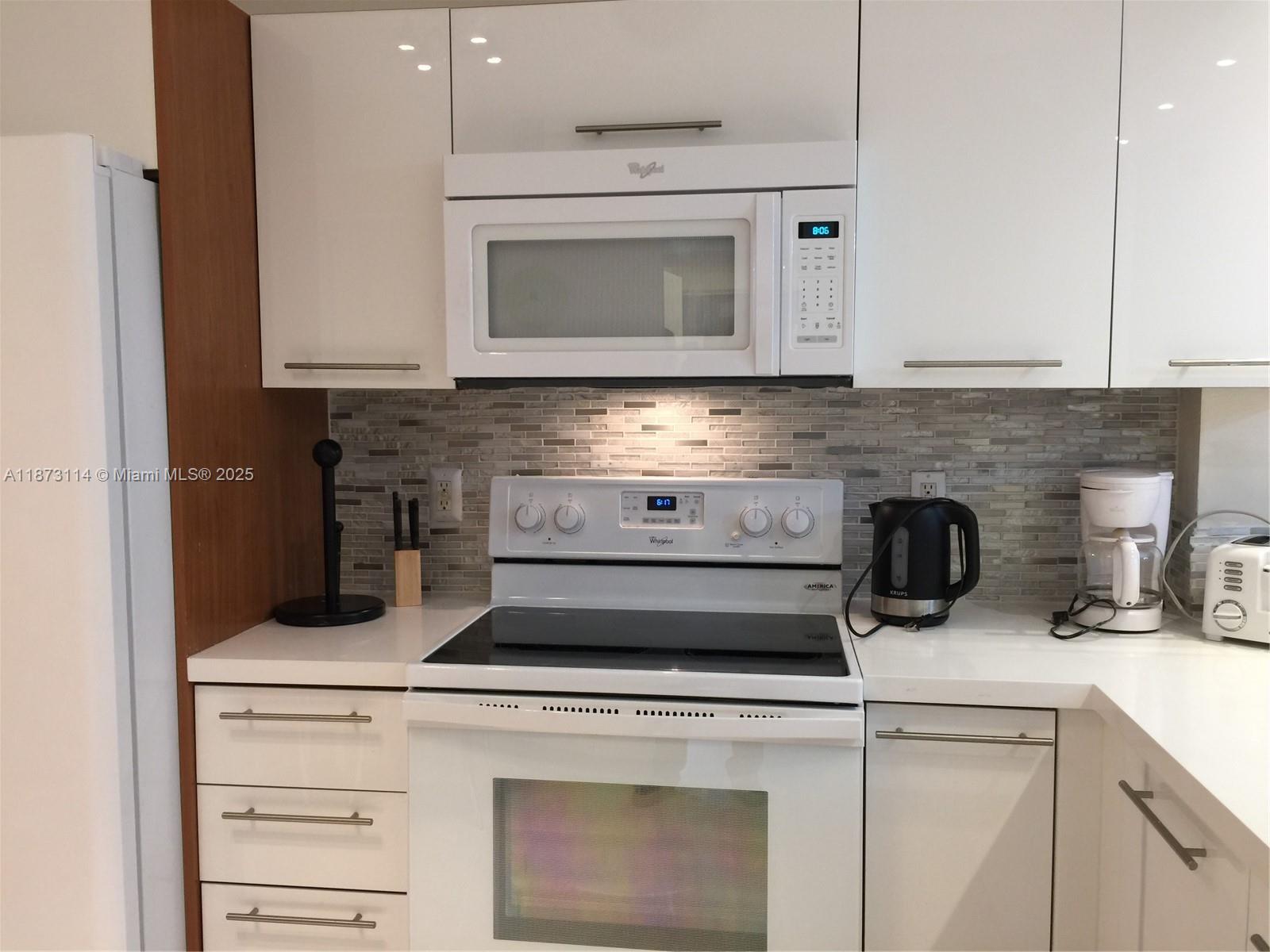 MARINA BAY CLUB CONDO HOT - Residential Lease