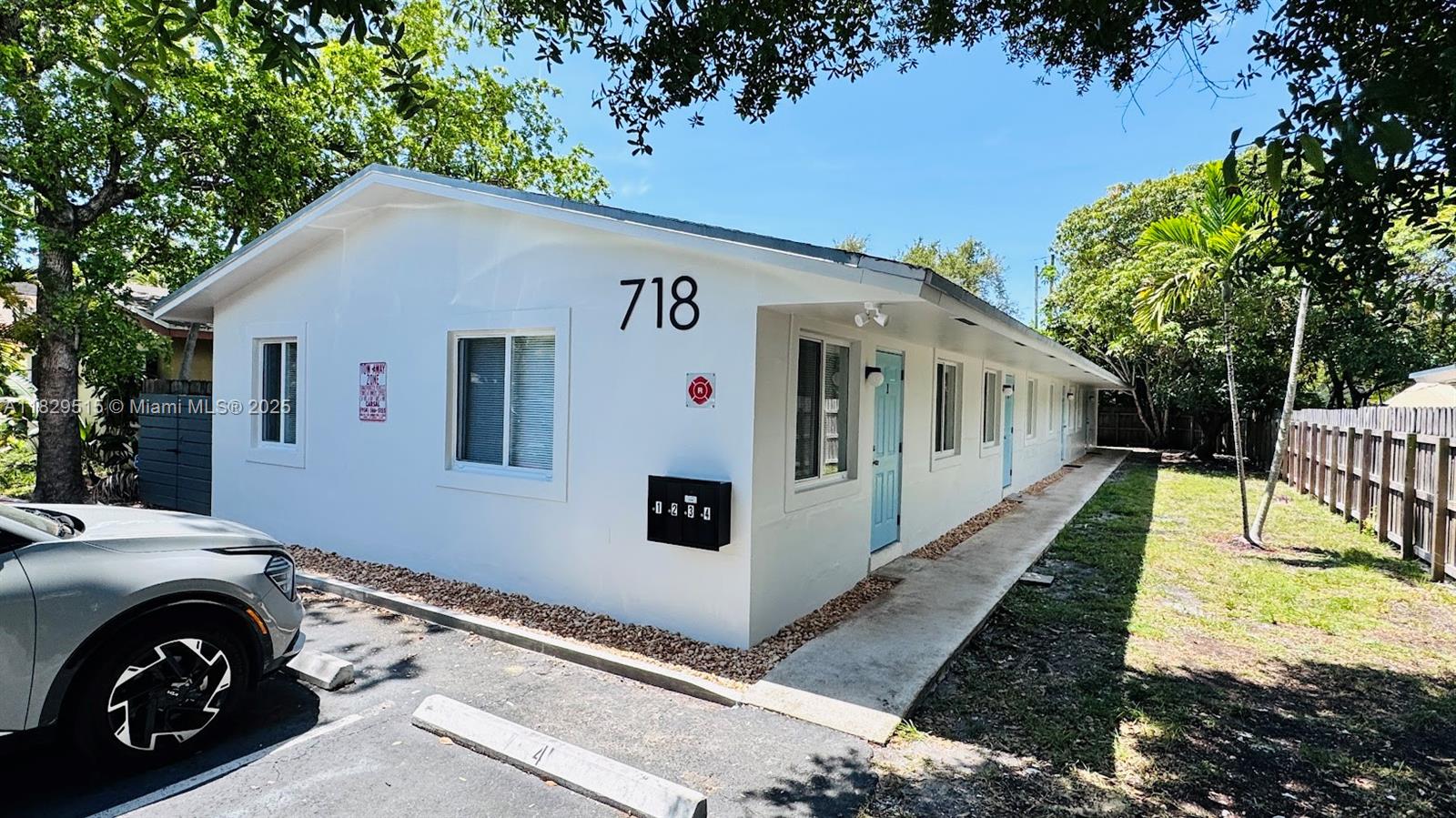 1bed, 1bath, AMAZING UNIT! Completely remodeled. Open concept, updated kitchen, updated bathroom, large walk-in closet, new electrical and lighting, impact windows and doors. Great location, move in right away. Quick approval process, no application fee. Minimum lease 1yr. First month's rent and security deposit to move in. Rent includes exterior upkeep. Tenant pays electricity, water/sewer and any extra services contracted (phone, internet, etc). One parking space assigned, large enough for 2 small cars. Laundry on on site with coin machines.