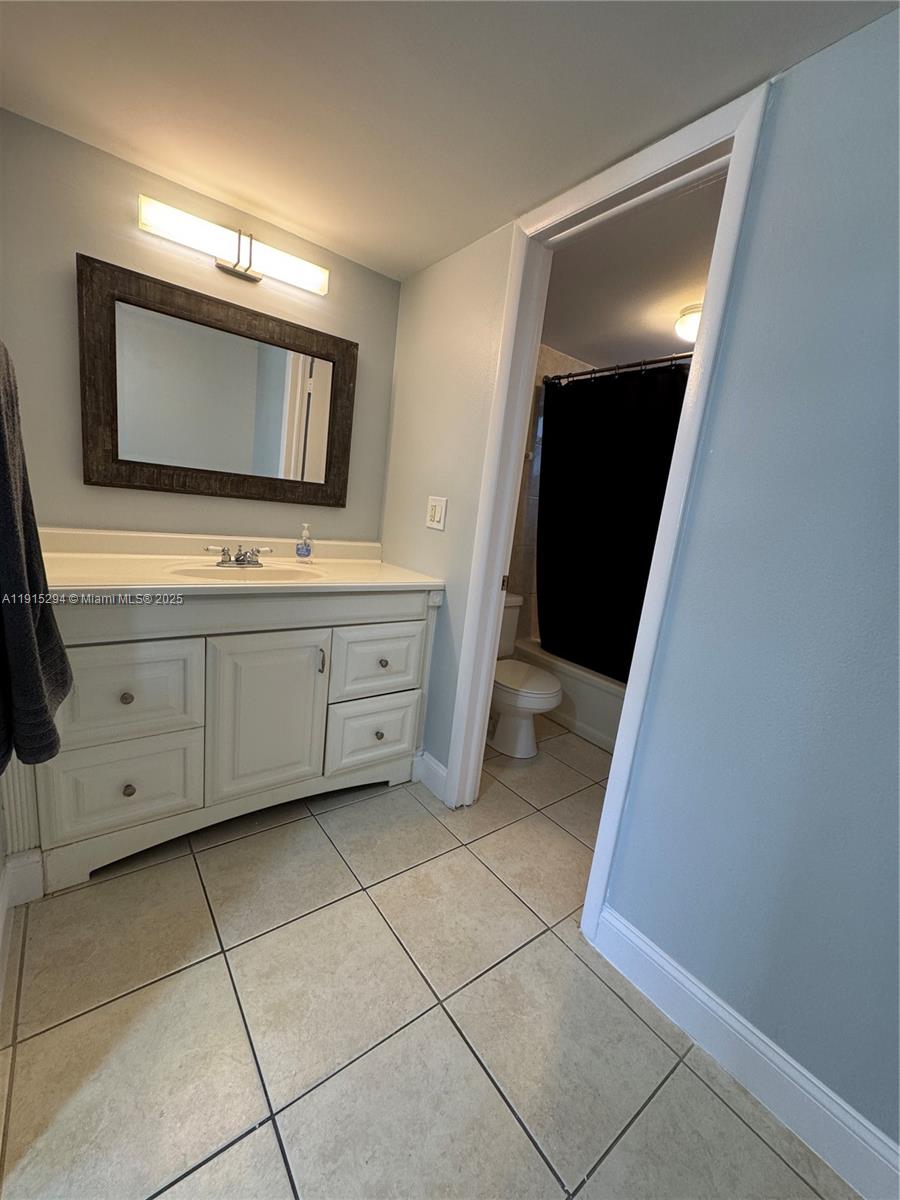 VILLAGE SQUARE CONDO - Residential Lease