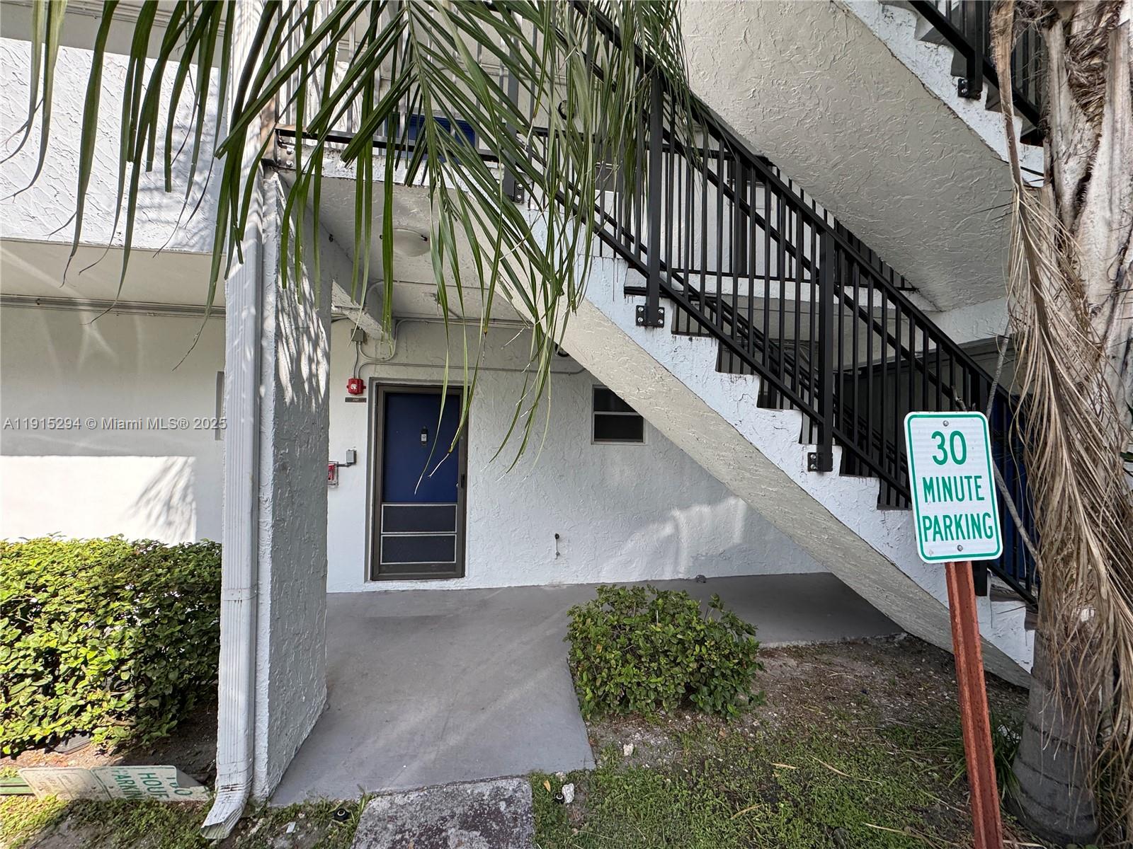 VILLAGE SQUARE CONDO - Residential Lease