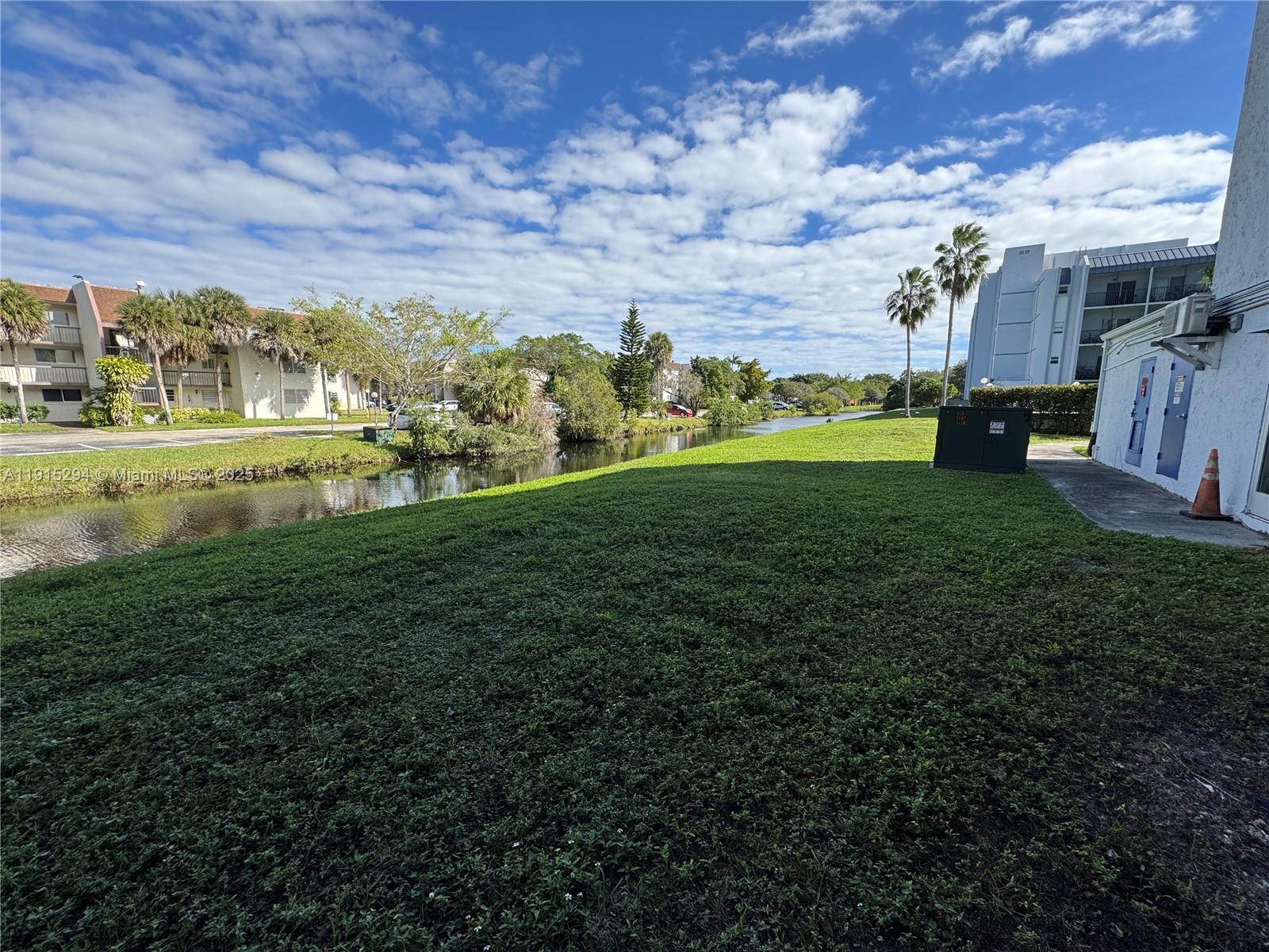 VILLAGE SQUARE CONDO - Residential Lease