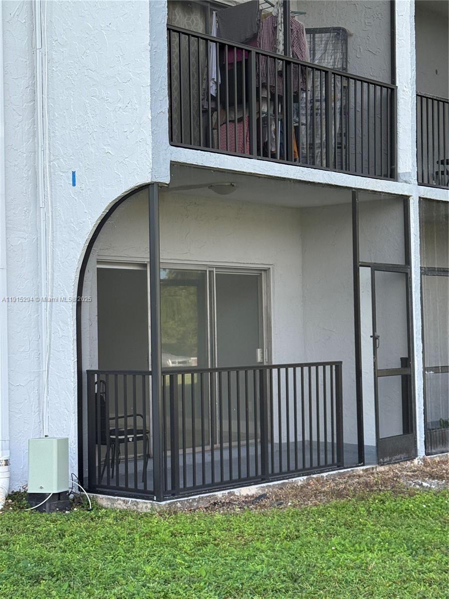 VILLAGE SQUARE CONDO - Residential Lease