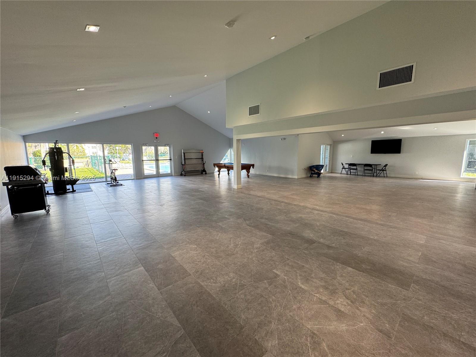 VILLAGE SQUARE CONDO - Residential Lease