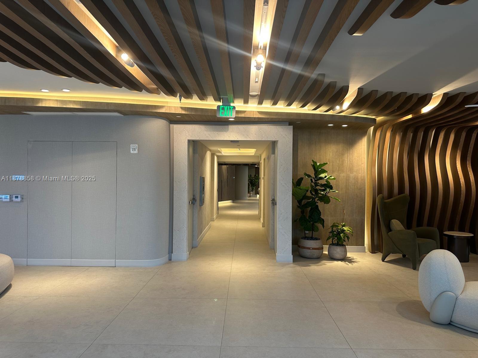 ARIA RESERVE MIAMI - Residential Lease