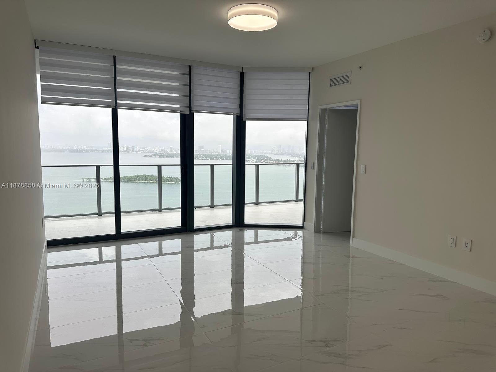 ARIA RESERVE MIAMI - Residential Lease