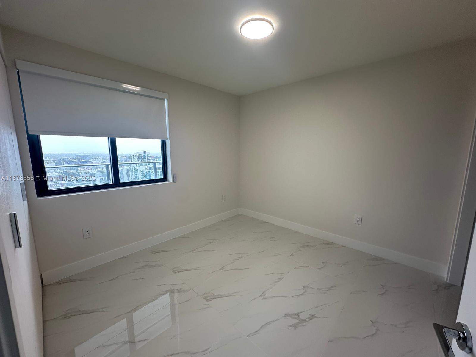 ARIA RESERVE MIAMI - Residential Lease